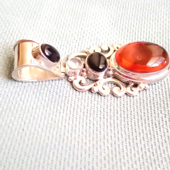 AMBER, BLACK ONYX, MOONSTONE IN STERLING SILVER PENDANT - Picture 7 of 7